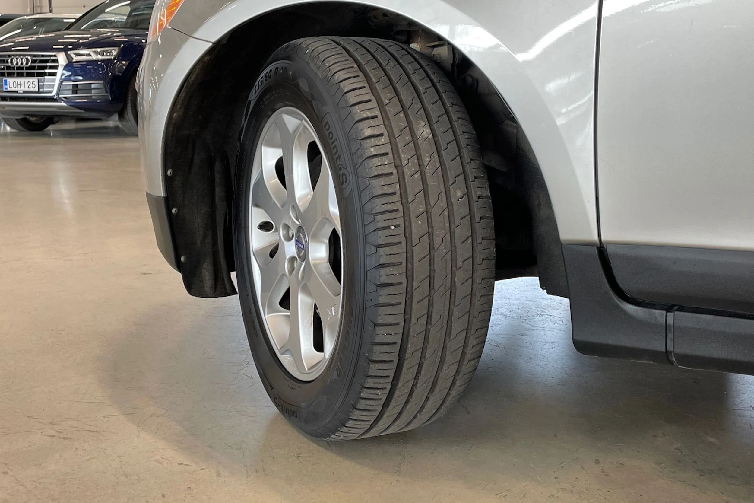 ruskea (beige) Volvo XC60 2012 kuva 10.