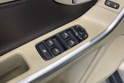 ruskea (beige) Volvo XC60 2012 kuva 22.