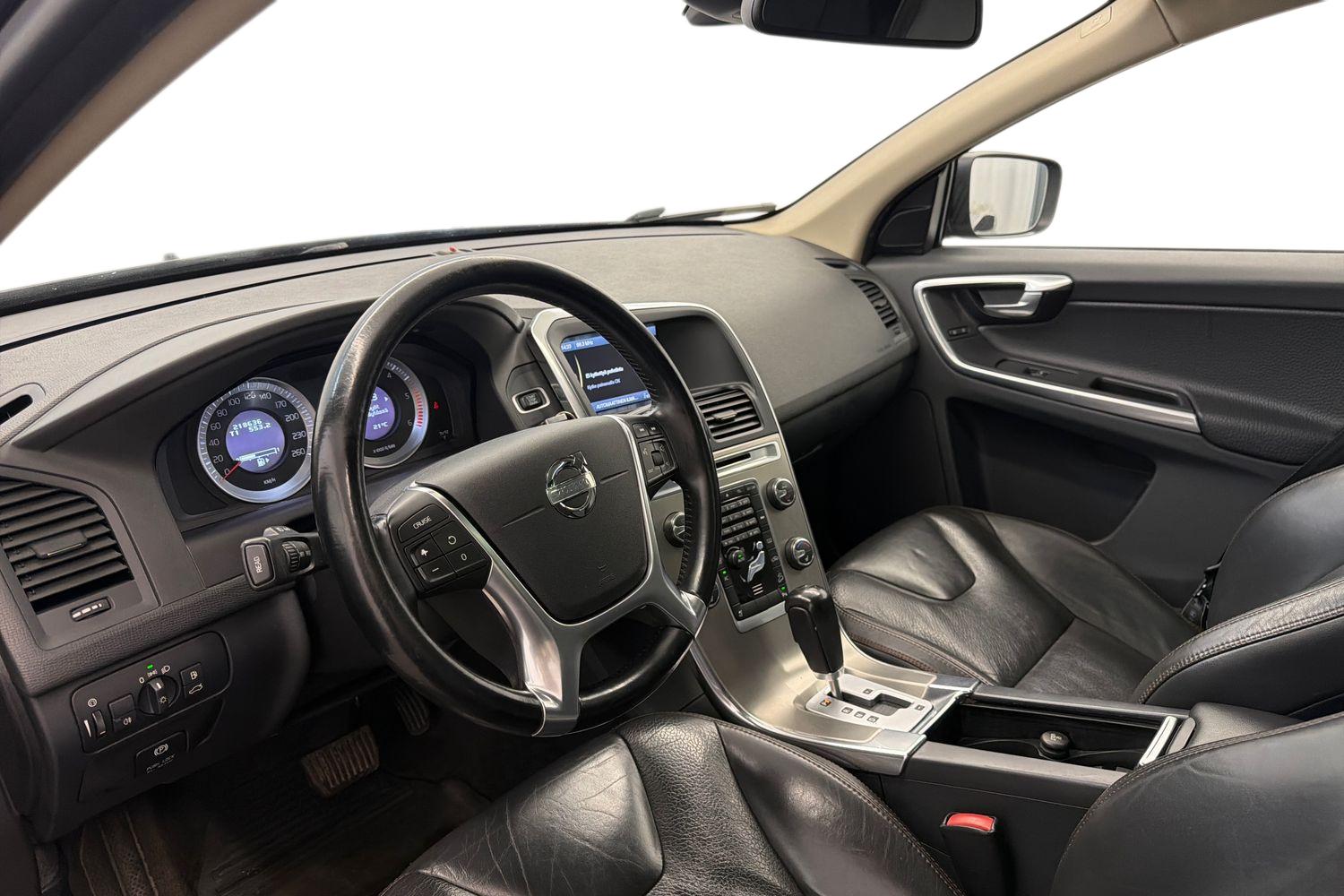 Volvo XC60 D3 AWD Summum aut 2012, kuva 6/29
