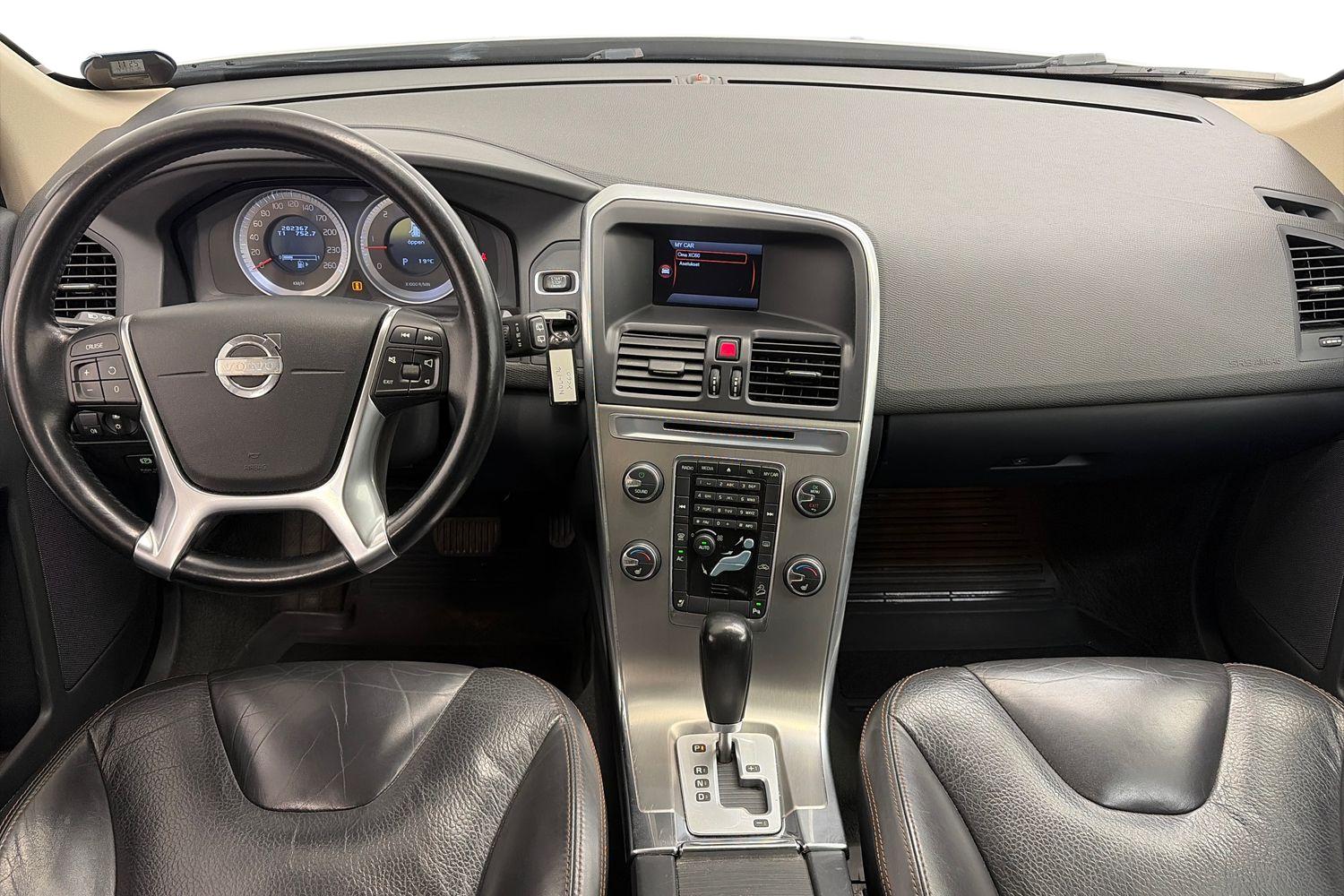 Volvo XC60 D3 AWD Summum aut 2012, kuva 6/21