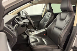 harmaa Volvo XC60 2012 kuva 11.
