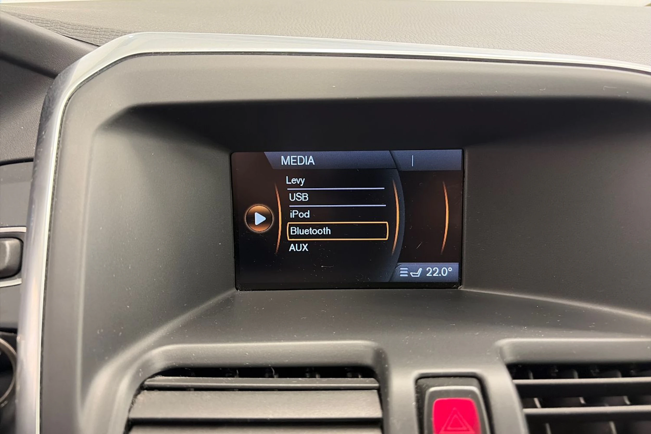 harmaa Volvo XC60 2012 kuva 17.