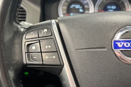 musta Volvo XC60 2012 kuva 14.