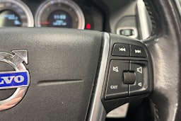 musta Volvo XC60 2012 kuva 15.