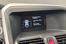 musta Volvo XC60 2012 kuva 19.