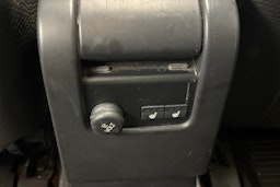 musta Volvo XC60 2012 kuva 26.