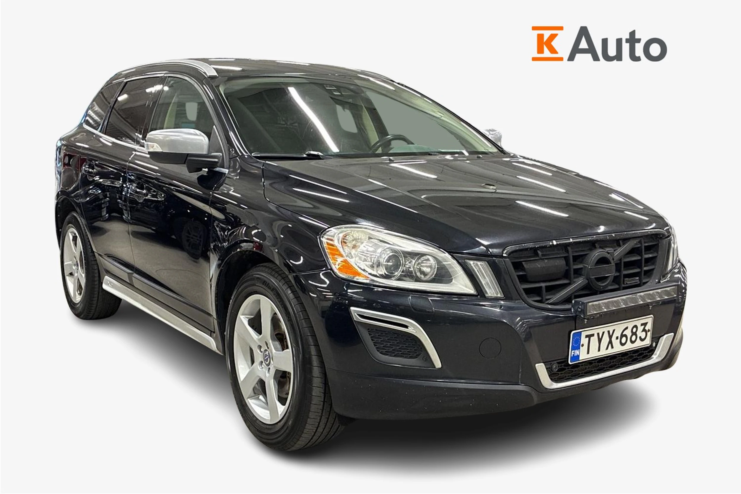 musta Volvo XC60 2012 kuva 1.