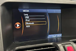 musta Volvo XC60 2012 kuva 18.