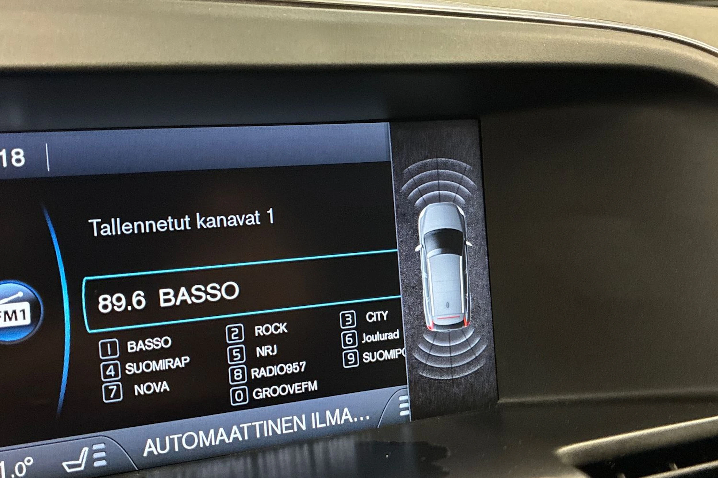 musta Volvo XC60 2012 kuva 19.
