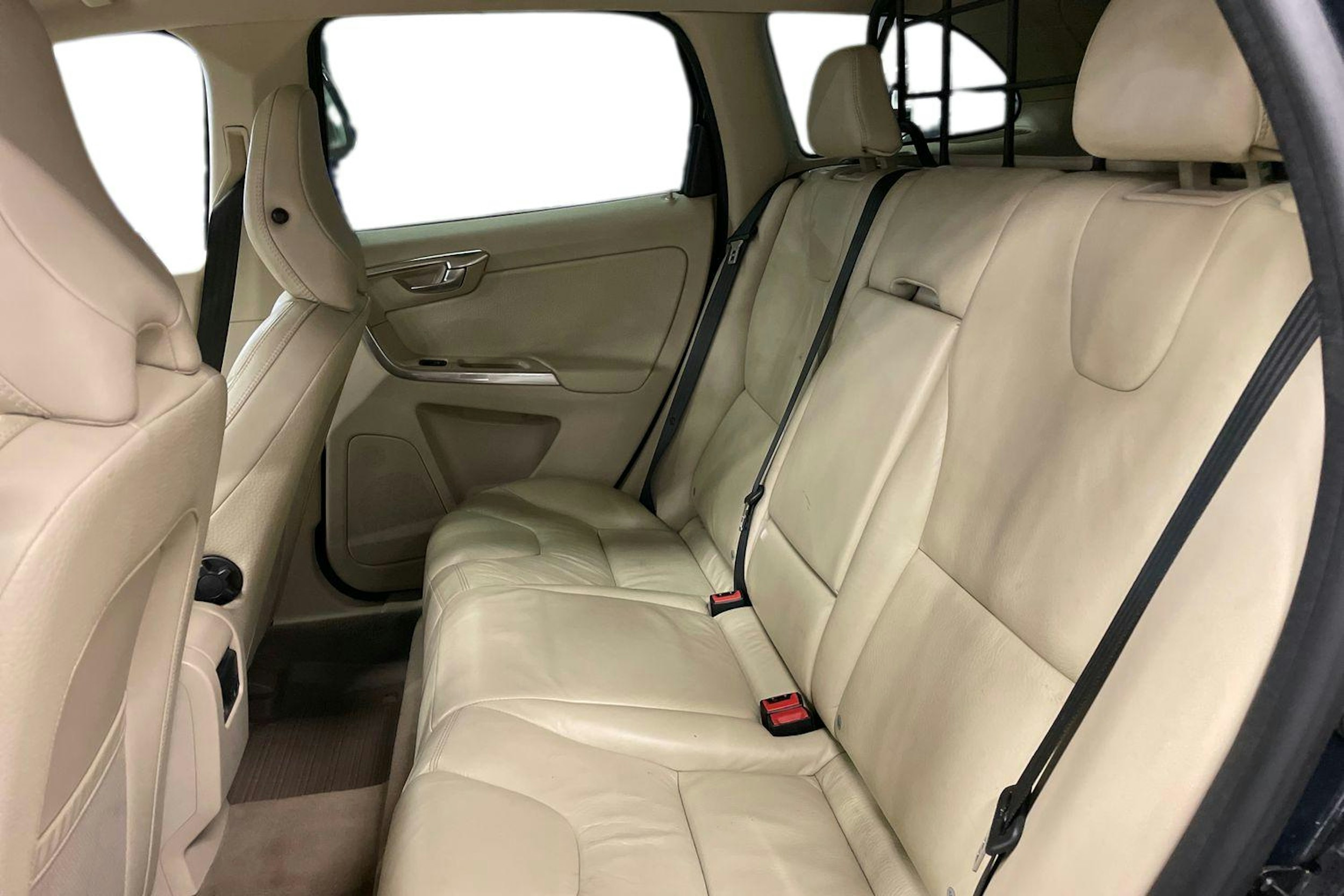 Harmaa Volvo XC60 2012 kuva 10.