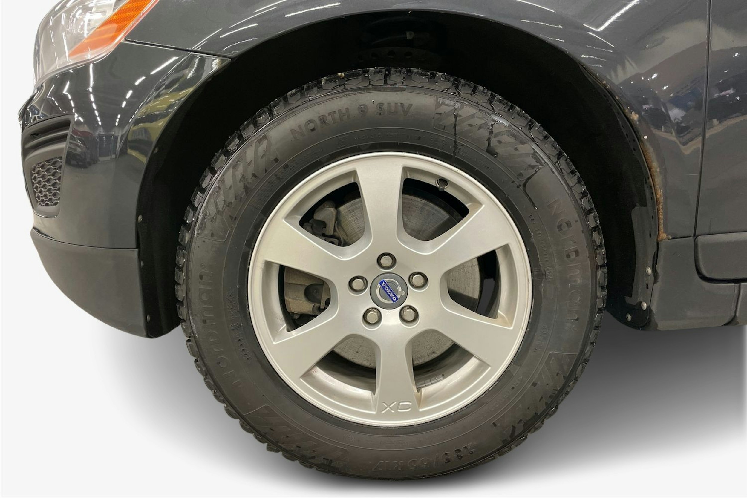 Harmaa Volvo XC60 2012 kuva 11.