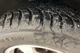 Harmaa Volvo XC60 2012 kuva 13.