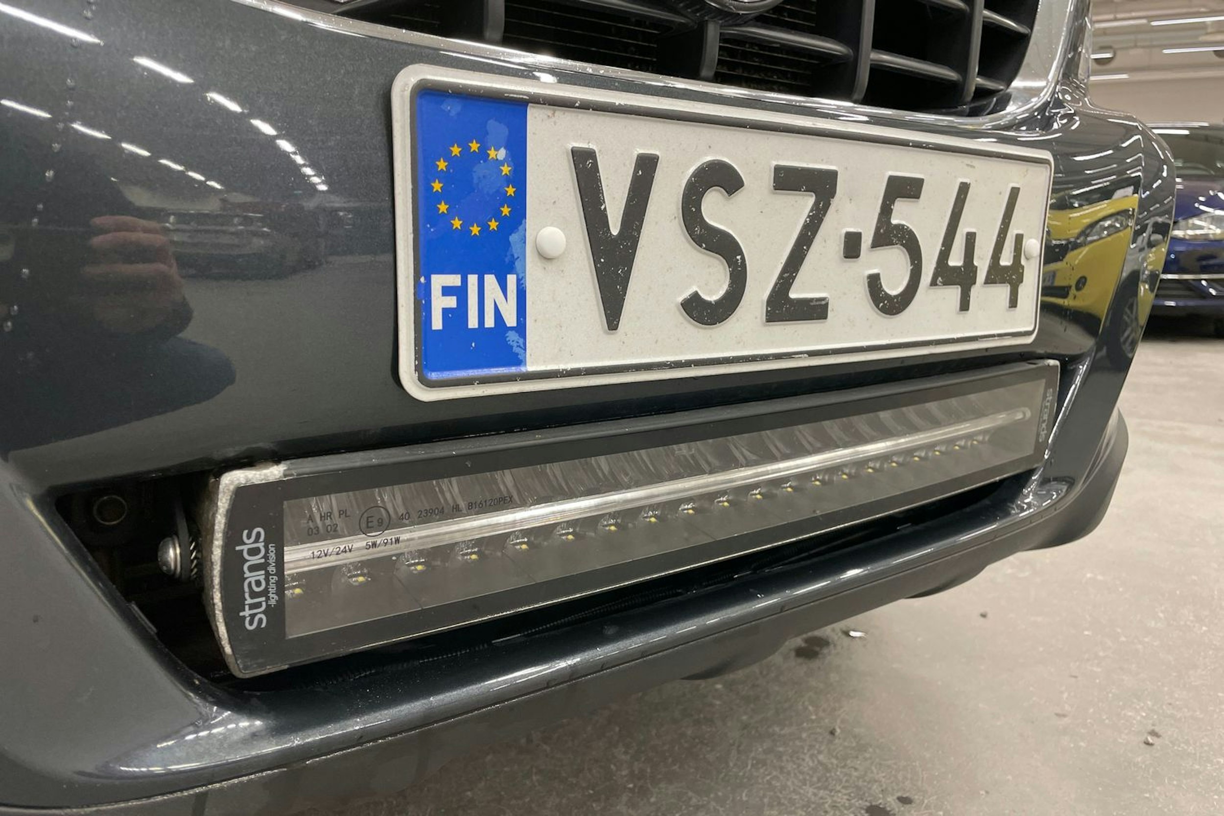 Harmaa Volvo XC60 2012 kuva 23.