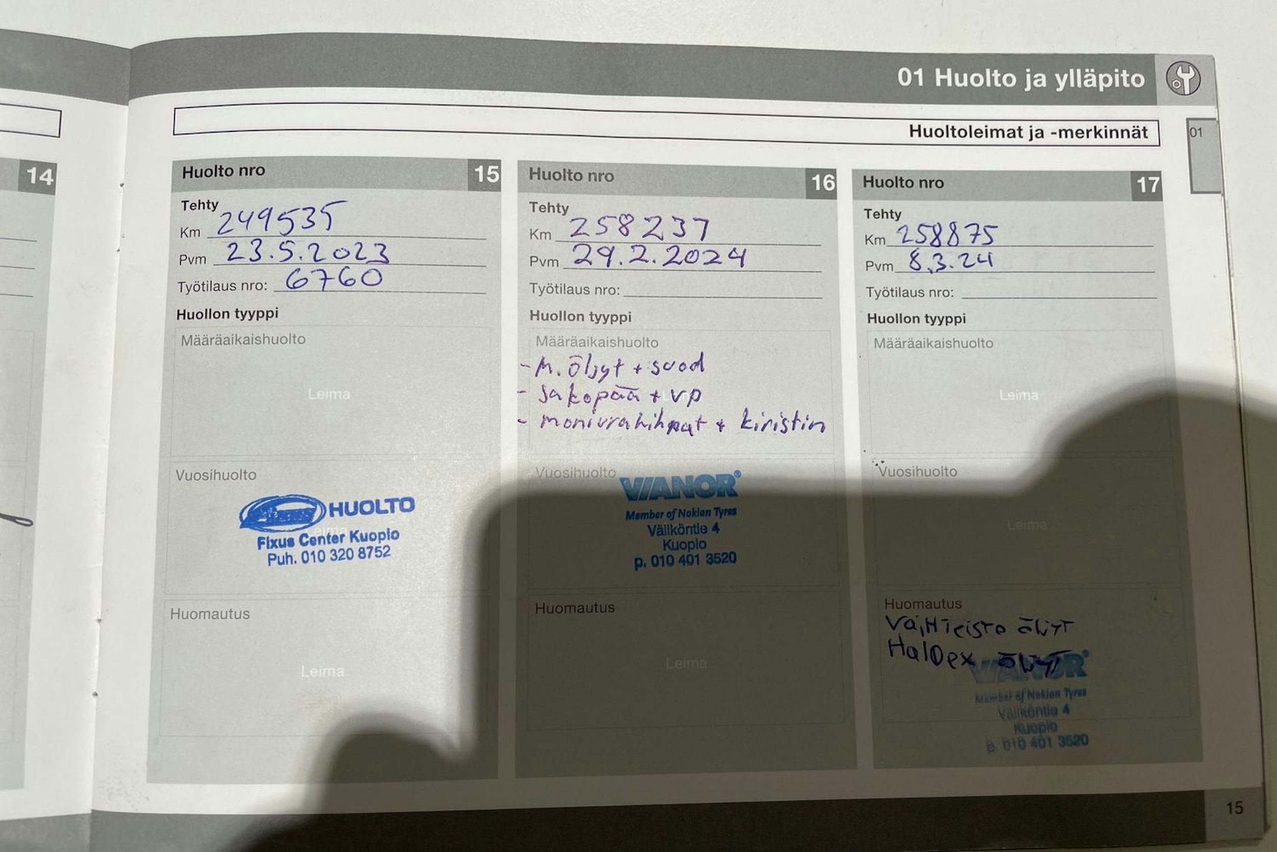 Harmaa Volvo XC60 2012 kuva 29.