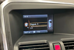 Valkoinen Volvo XC60 2012 kuva 19.