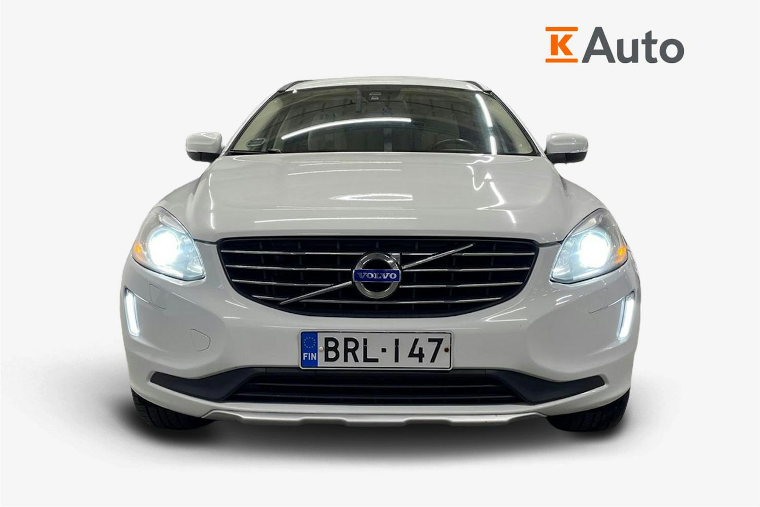 valkoinen Volvo XC60 2013 kuva 5.