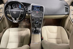 valkoinen Volvo XC60 2013 kuva 9.