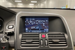 valkoinen Volvo XC60 2013 kuva 19.