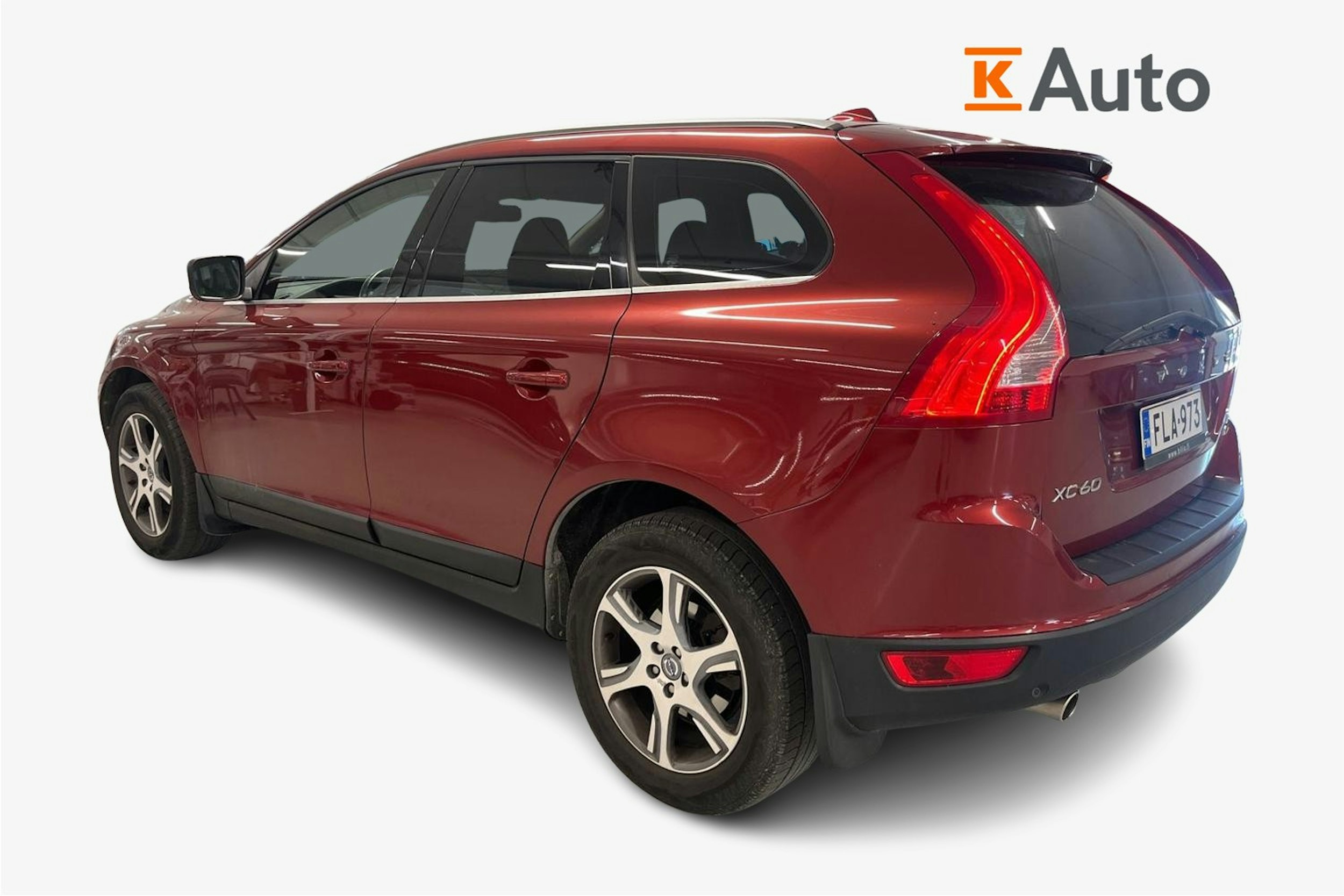 punainen Volvo XC60 2013 kuva 2.