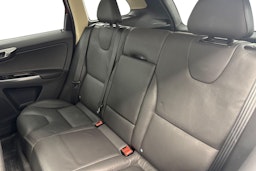 punainen Volvo XC60 2013 kuva 8.