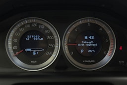 punainen Volvo XC60 2013 kuva 14.