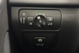 punainen Volvo XC60 2013 kuva 16.