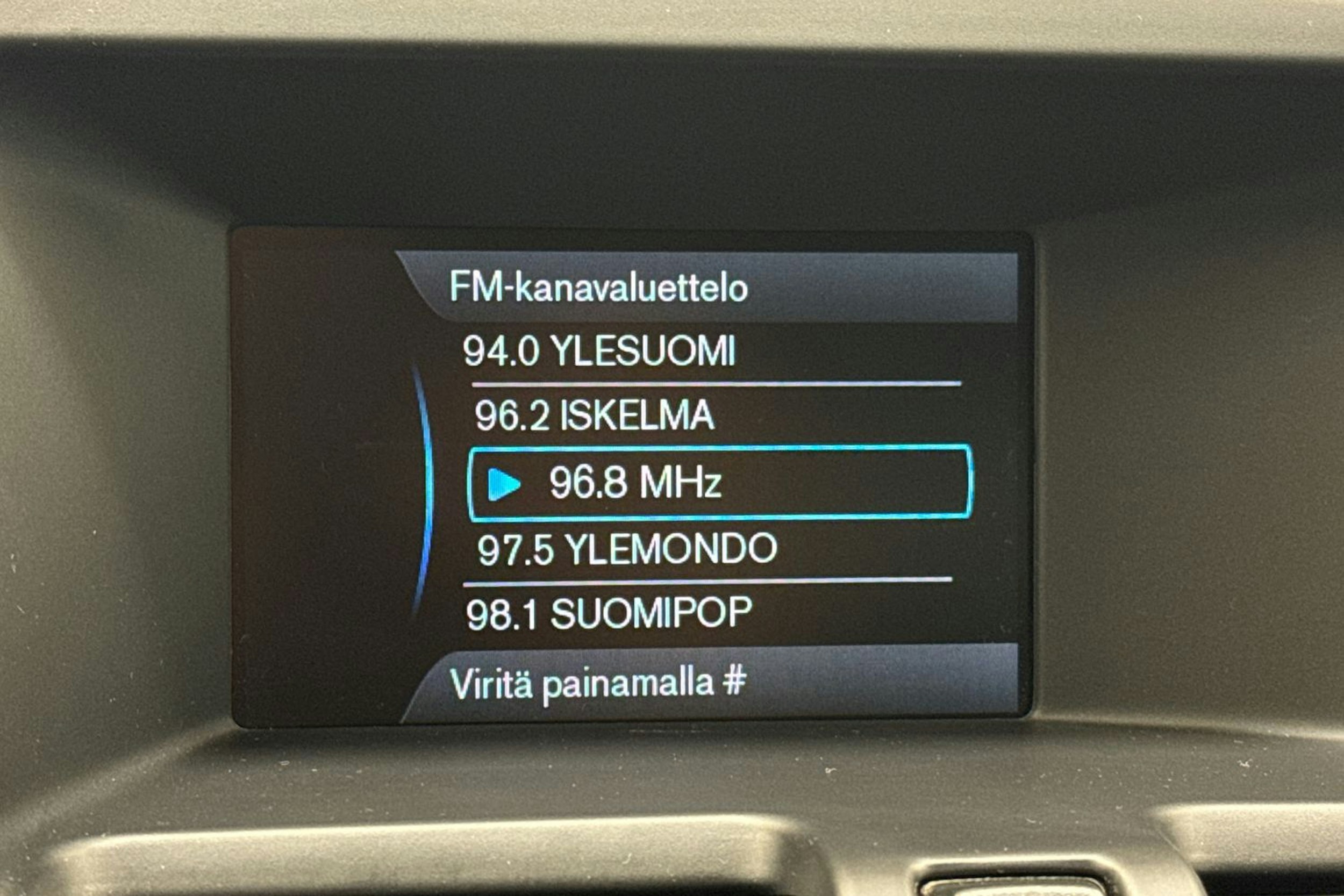 punainen Volvo XC60 2013 kuva 18.