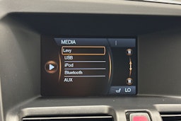 punainen Volvo XC60 2013 kuva 19.