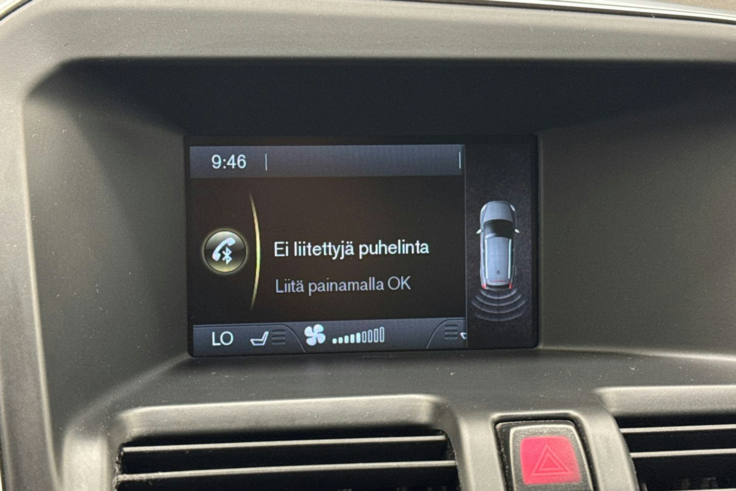 punainen Volvo XC60 2013 kuva 23.