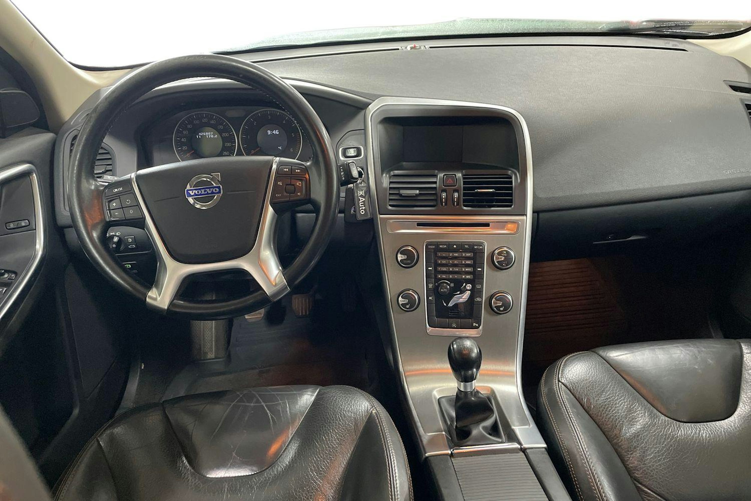Sininen Volvo XC60 2013 kuva 9.