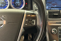 musta Volvo XC60 2013 kuva 13.