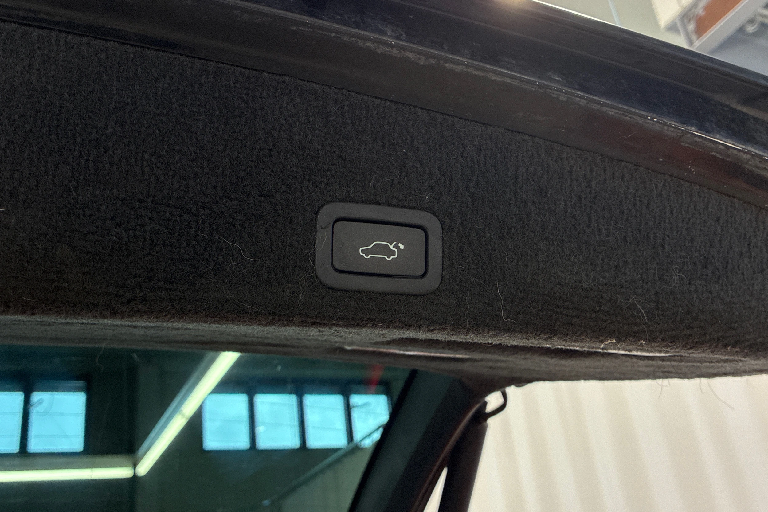 musta Volvo XC60 2013 kuva 26.