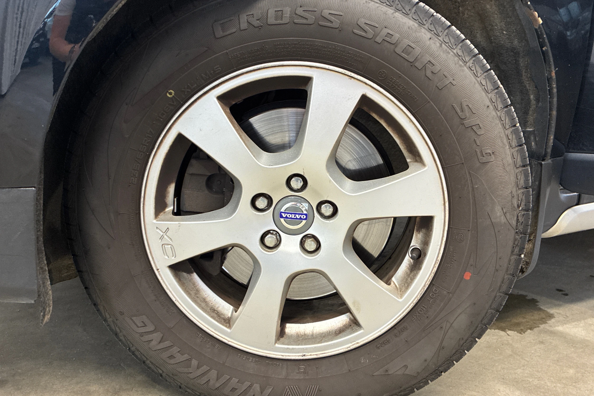 musta Volvo XC60 2013 kuva 34.