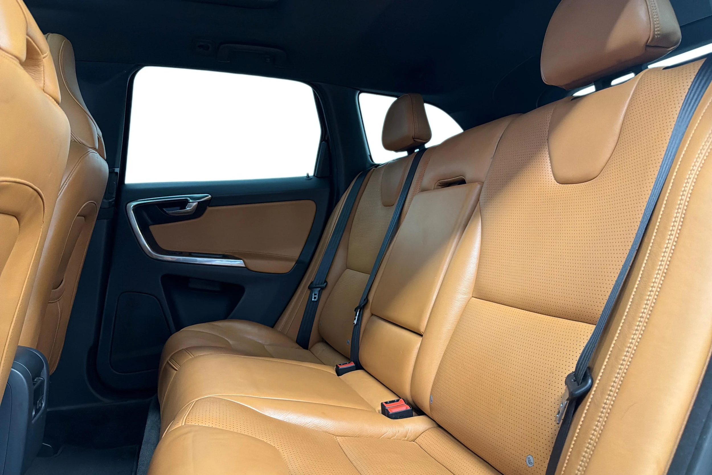 ruskea (beige) Volvo XC60 2014 kuva 11.
