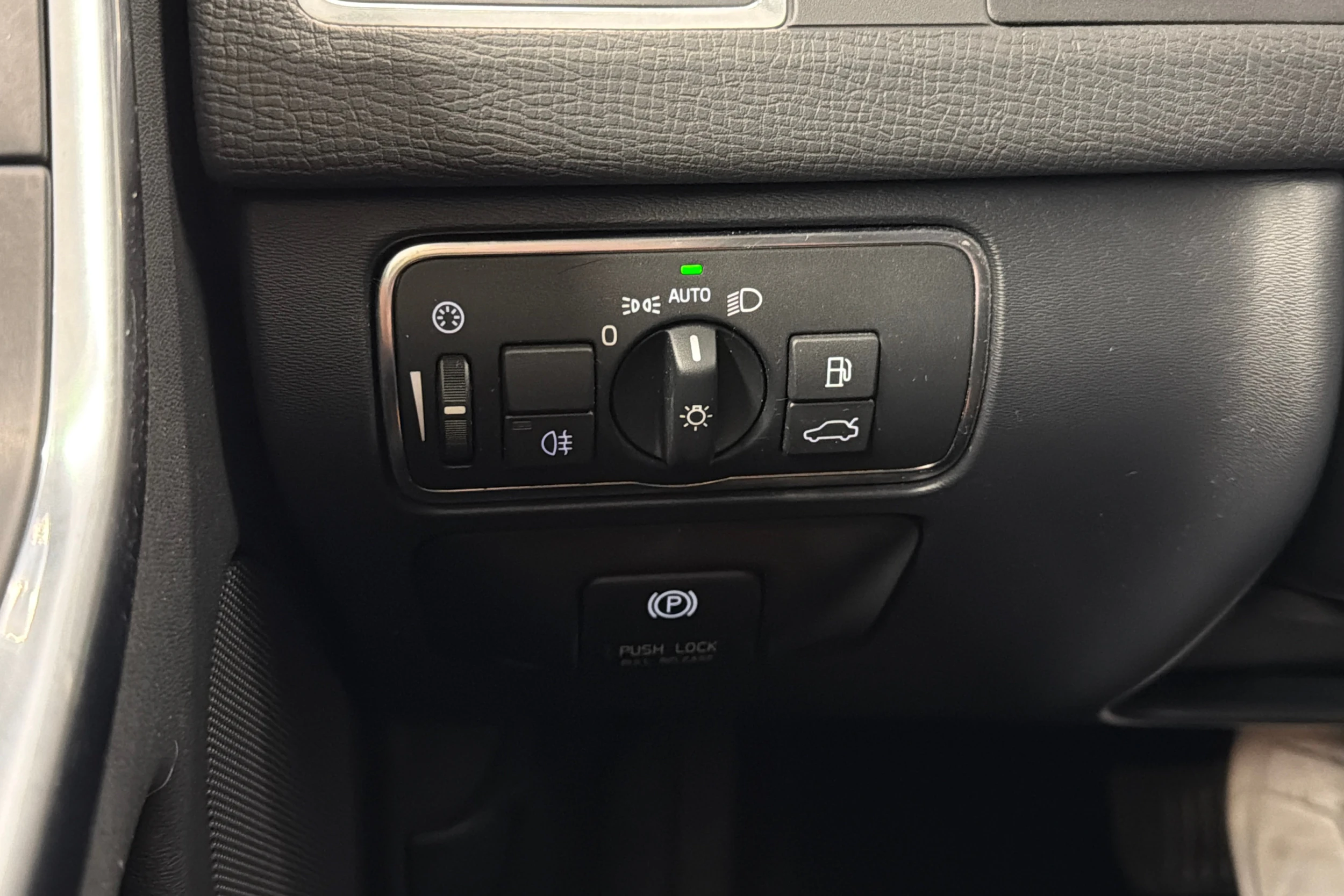 ruskea (beige) Volvo XC60 2014 kuva 21.