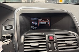 Harmaa Volvo XC60 2013 kuva 23.