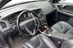 musta Volvo XC60 2013 kuva 3.