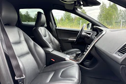 musta Volvo XC60 2013 kuva 5.