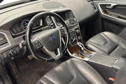 musta Volvo XC60 2013 kuva 8.