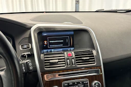musta Volvo XC60 2013 kuva 21.