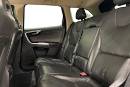 musta Volvo XC60 2012 kuva 8.
