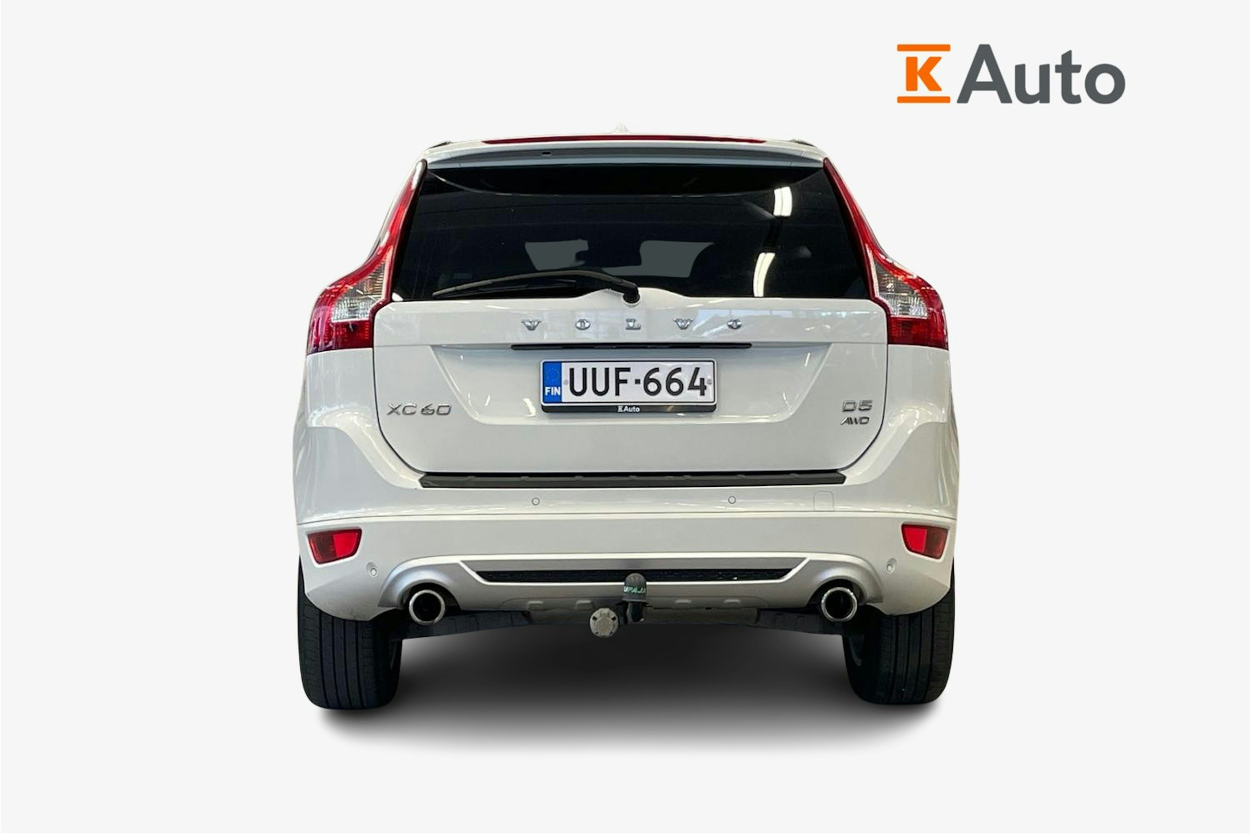 Valkoinen Volvo XC60 2013 kuva 3.