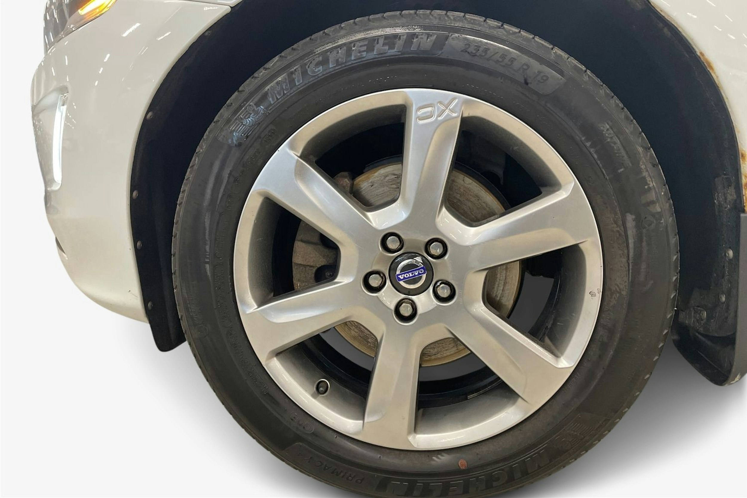 valkoinen Volvo XC60 2013 kuva 11.