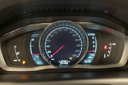 valkoinen Volvo XC60 2013 kuva 19.