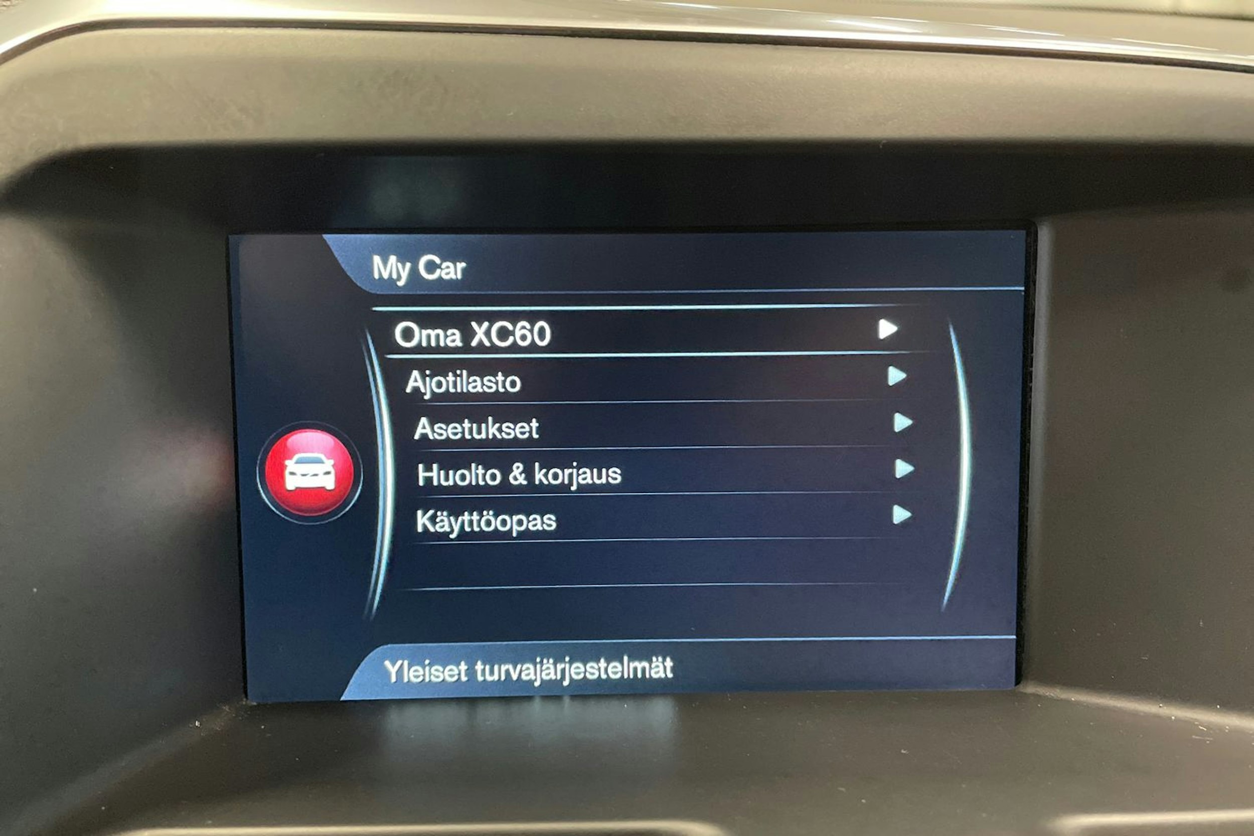 valkoinen Volvo XC60 2013 kuva 22.