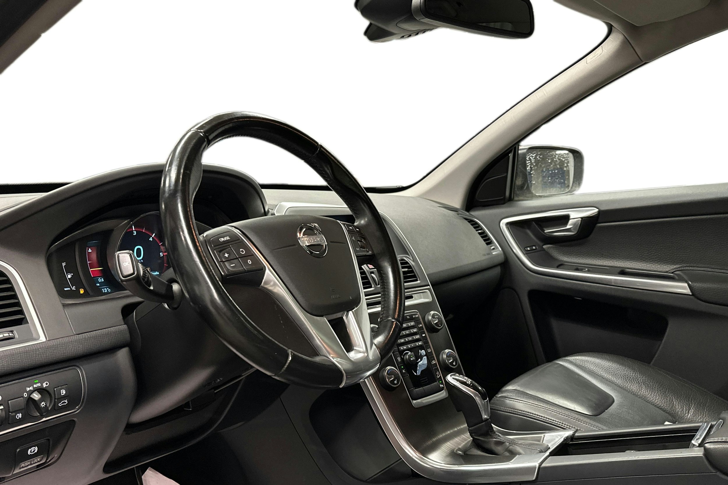 punainen Volvo XC60 2014 kuva 3.