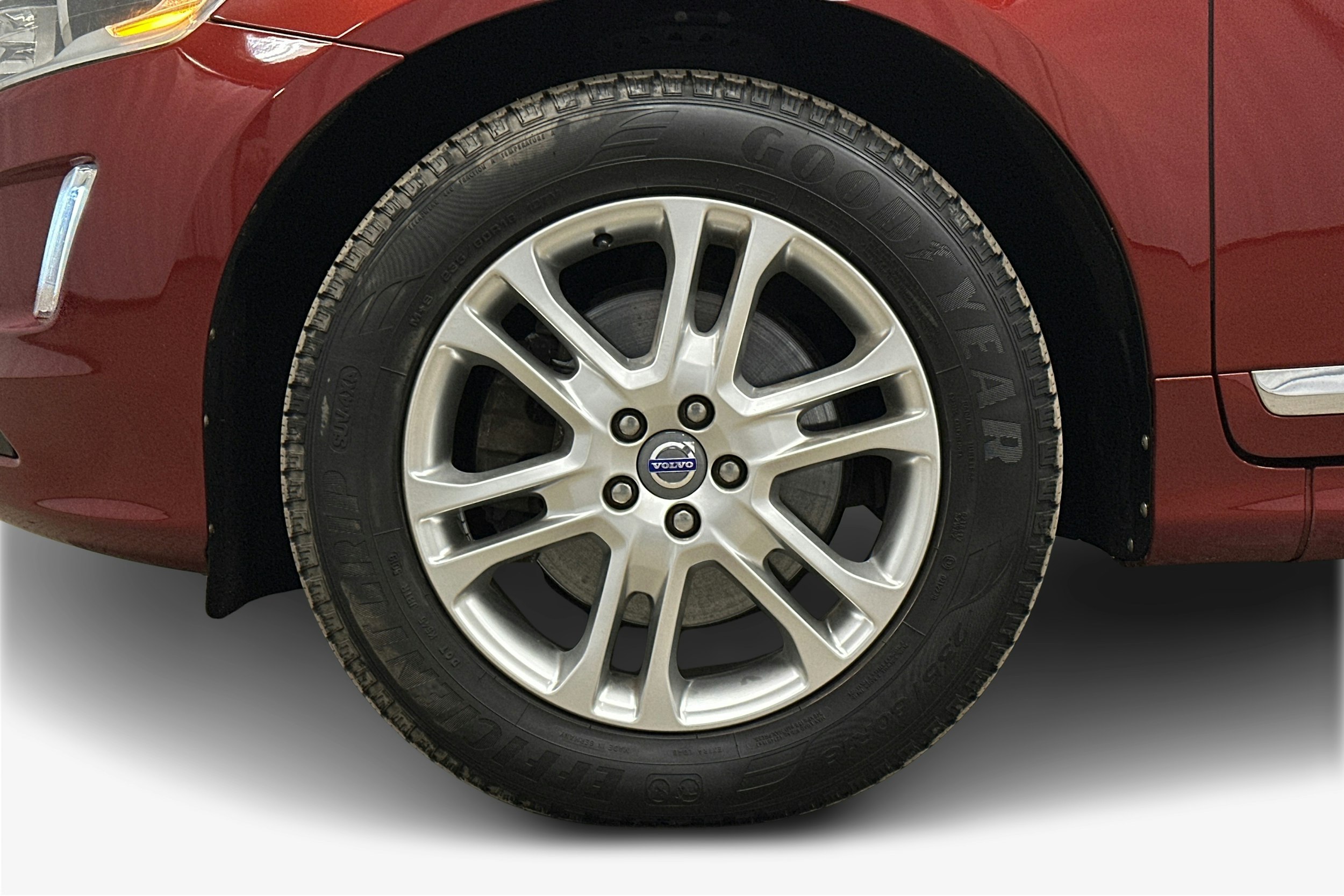 punainen Volvo XC60 2014 kuva 11.