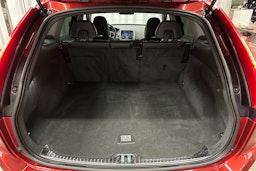 punainen Volvo XC60 2014 kuva 14.