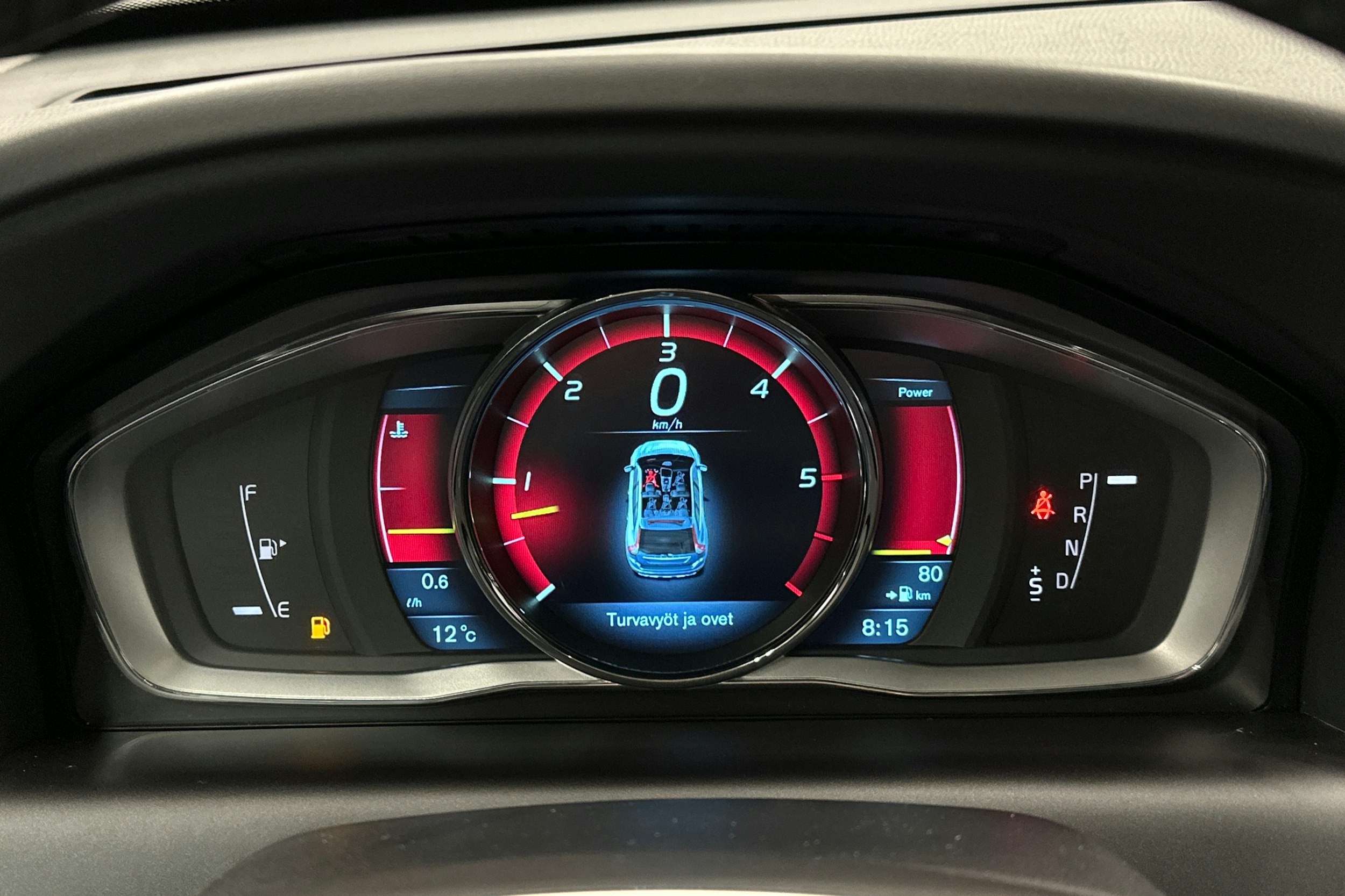 punainen Volvo XC60 2014 kuva 21.