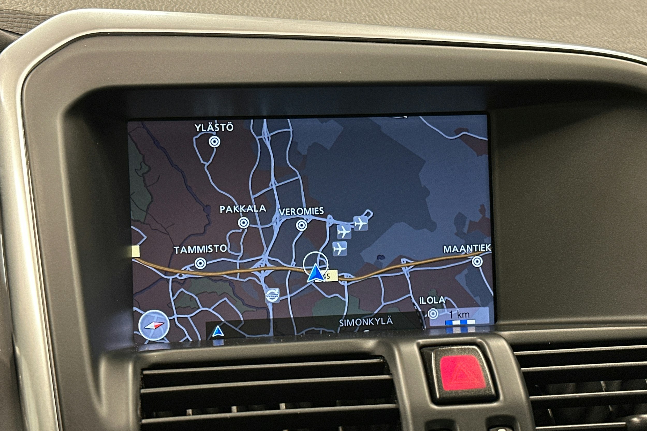 punainen Volvo XC60 2014 kuva 22.